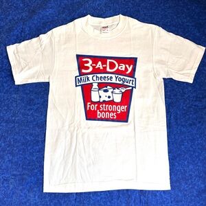 VTG Y2K 3-A-Day Milk Cheese Yogurt For Stronger Bones Promo T-Shirt Size S NEW